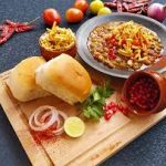 Best Places To Eat Misal Pav In Mumbai