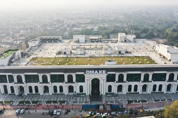 Omaxe Chowk, Chandni Chowk.