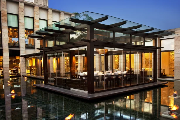 Top 10 Restaurants in New Delhi, India